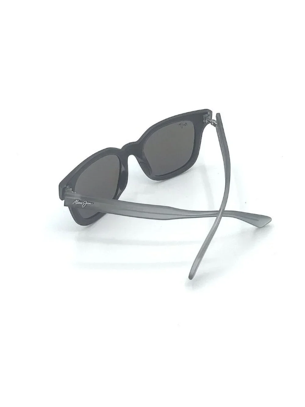 Maui Jim Shore Break MJ 822-02MG Black with Grey / Blue Hawaii Lens
